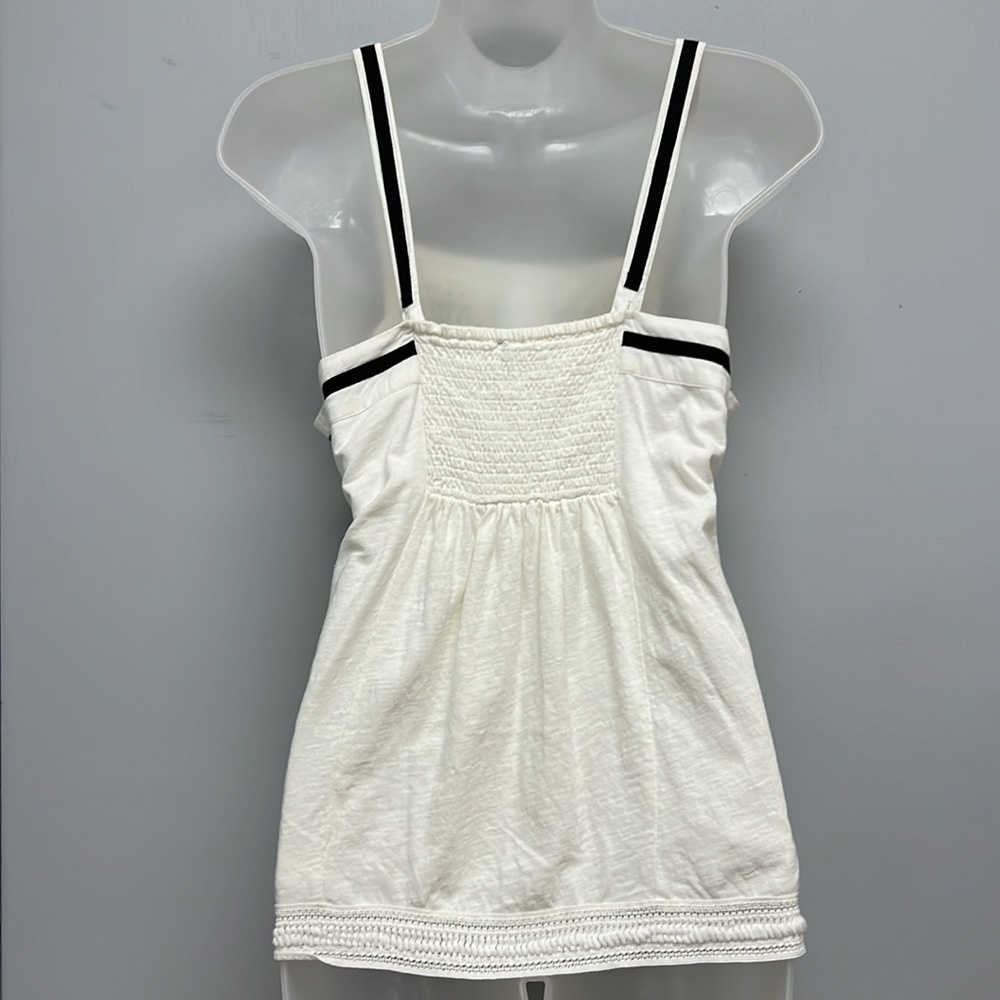 SOLD IN STORE Akemi + Kin Boho Crotchet Detailed Tank Top Size Medium - Picture 5 of 13